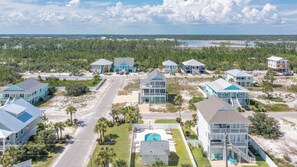 Exterior - Upscale Vacation Home Within Walking Distance To Johnson Beach In Perdido Key (Pensacola)