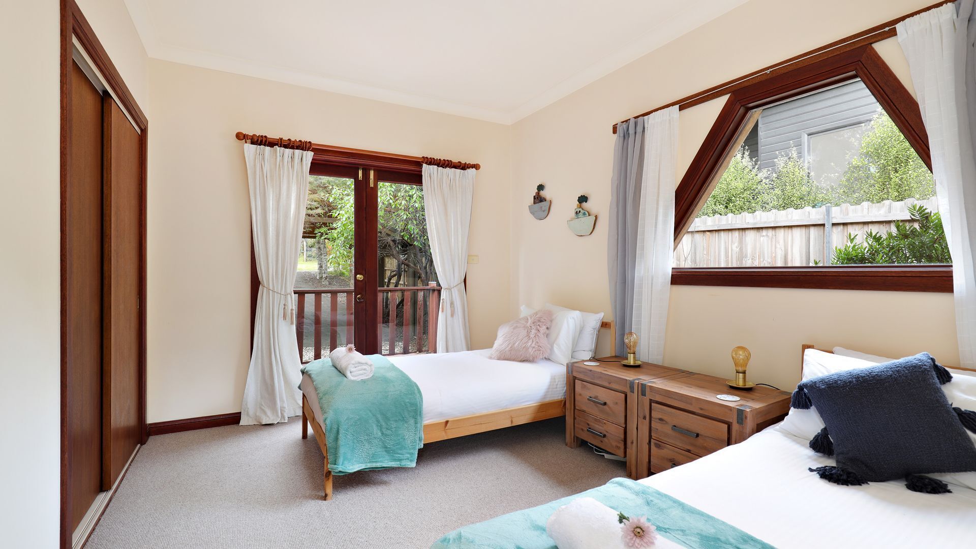3 bedrooms, travel cot, free WiFi
