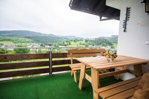 Luxury Condo | Balcony view - Auszeit im Schwarzwald (Lenzkirch)