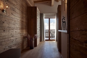 Luxury Suite | Premium bedding, minibar, in-room safe, iron/ironing board - Top Hotel Hochgurgl (Soelden)