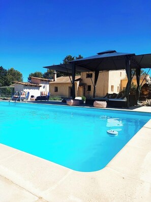 Outdoor pool - CHARMING HOUSE WITH POOL (Le Luc)