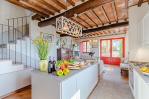 9 bedrooms - Villa Borbone - Perched on the Lucca Hills (Lucca)