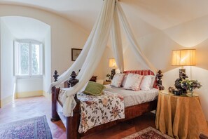 Villa | 7 bedrooms - Rocca di Cetona - a Medieval Castle (Cetona)