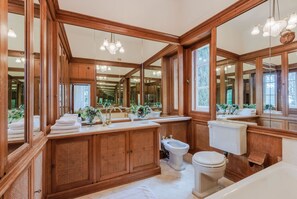 Villa | 7 Schlafzimmer