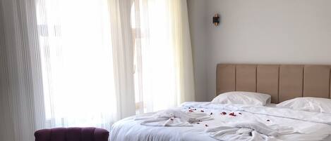 Standard Double Room, 1 Queen Bed