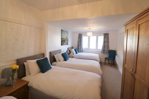 Bournemouth Getaway for 14