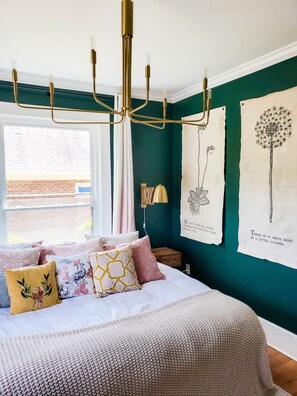 5 bedrooms, desk, iron/ironing board, WiFi - The Haymount Historic by Haymount Homes (Fayetteville)