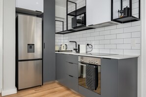 Fridge, microwave, oven, stovetop - Point Break Studio | Groundfloor (Cape Town)