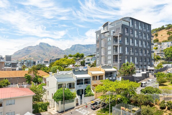 Exterior - Point Break | Ground Studio | Private Courtyard (Cape Town)