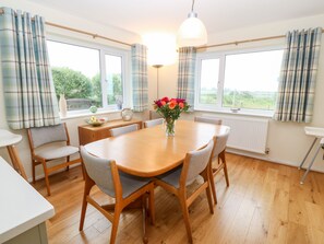 Interior - Hefo'r Grug (Pwllheli)