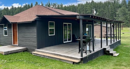 Horse Creek Resort - Cabin 12