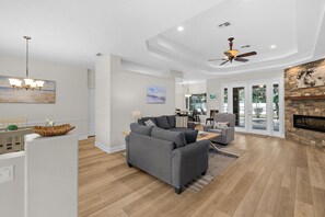 Smart TV, fireplace, DVD player