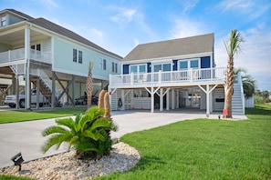 Exterior - A Pier to Sea: Elegant Home with Private Pool, Hot Tub, Expansive Deck (Oak Island)