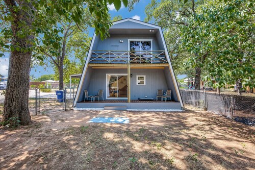 Private A-Frame w/Kayaks on Canal newly renovated