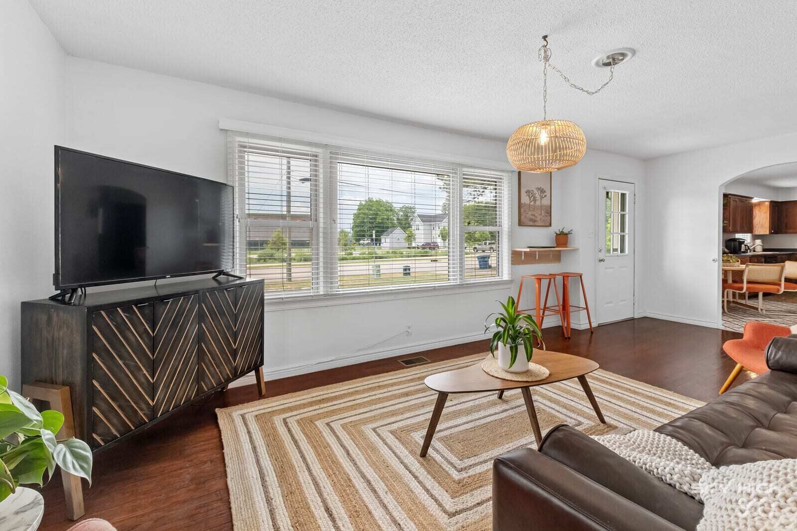 The Mid Mod OliveDowntown Bentonville, Bentonville, AR Vacation Rental