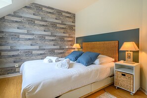 5 chambres, fer et planche à repasser, Wi-Fi gratuit, draps fournis