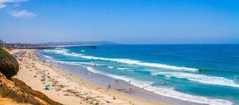 VIEWS * Walk to Beach * AC * Dogs Ok * Fire Pit