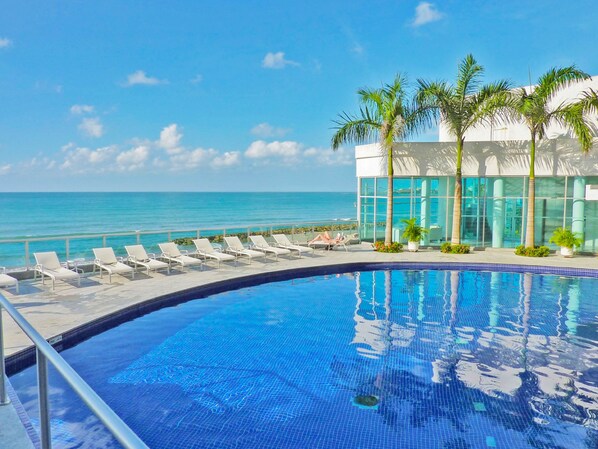 Alberca al aire libre 