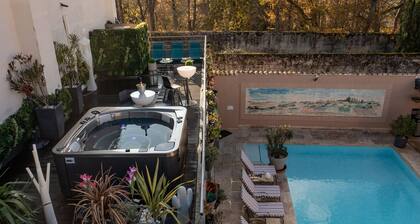MaisonToscane 5*-piscine chauffée, jacuzzi, billard