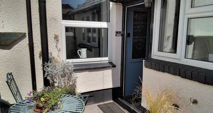 Cosy, Spacious 2-bed Cottage in Watchet, Somerset