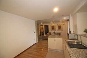 Nicht klassifiziertes Bild, 4 von 17, Schaltfläche