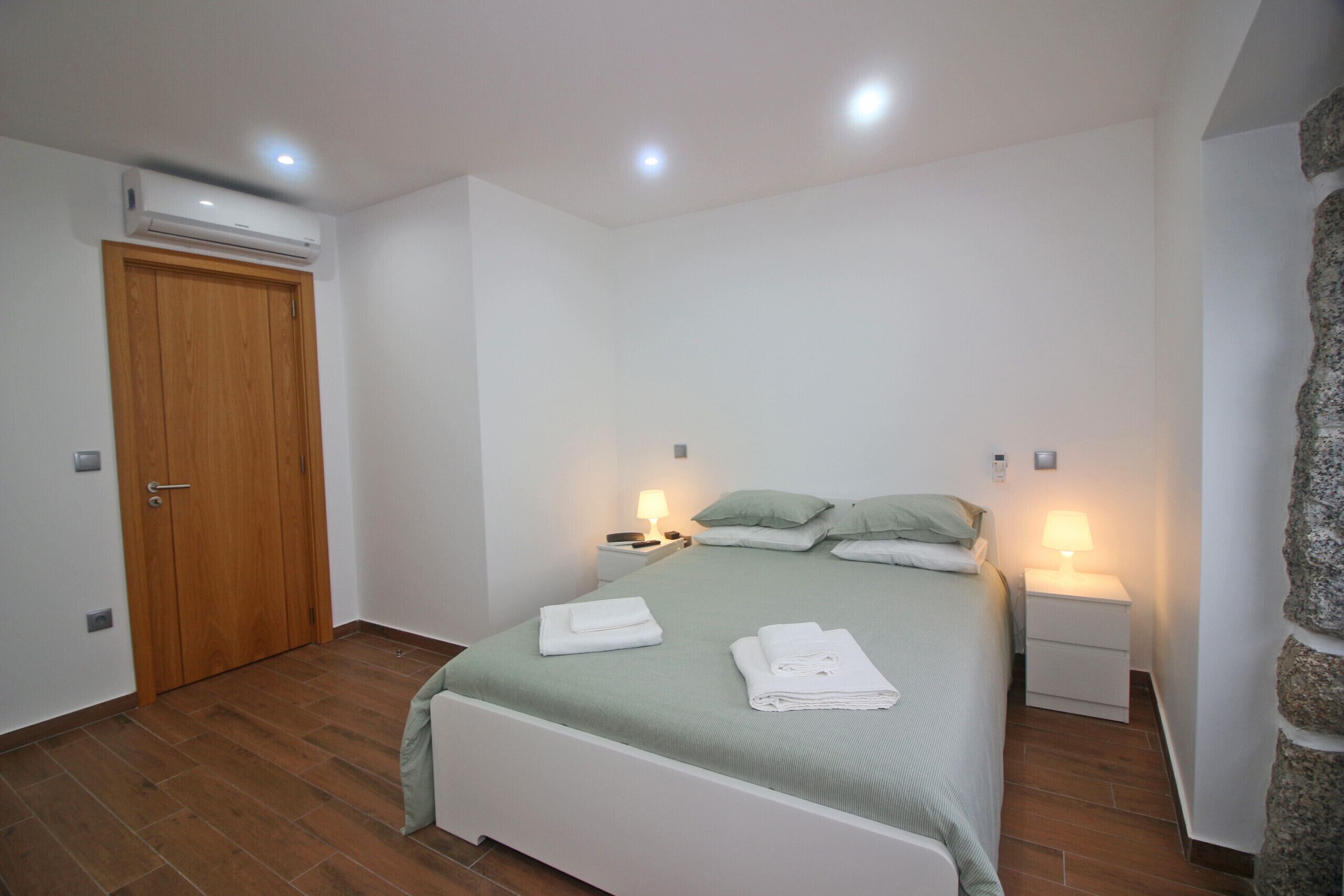 2 makuuhuonetta, ilmainen Wi-Fi, vuodevaatteet