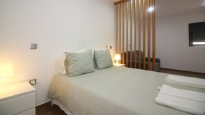 2 bedrooms, WiFi (free), bed sheets - House in Gerês with fireplace (Gerês)