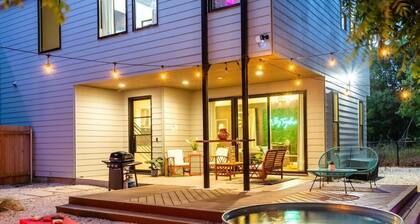 Eastside Home Near DT w Cowboy Pool & Fire Pit