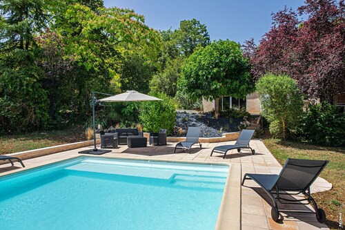 MAISON DE CHARME - PISCINE - CALME - 100m2