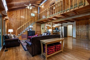 Téléviseur connecté, foyer, livres