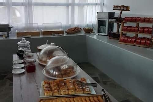 Tägliches inbegriffenes Frühstücksbuffet