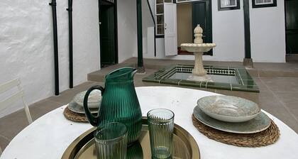 Casa del Indiano - Canarian Studio with Patio