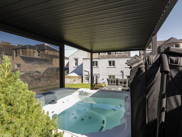 Cottage | Bain à remous intérieur