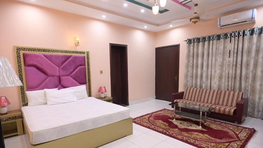 Hotel Shaheen Continental Multan