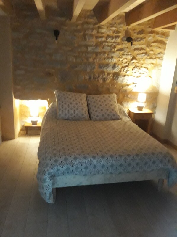 3 chambres, Wi-Fi gratuit, draps fournis