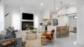 TV, fireplace, offices