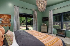 5 soverom, strykejern/-brett, wi-fi og sengetøy