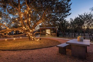 屋外ダイニングエリア