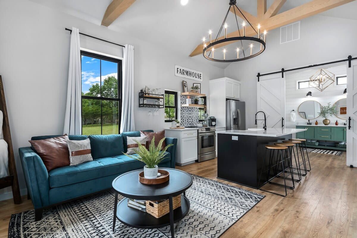 TV, fireplace, offices