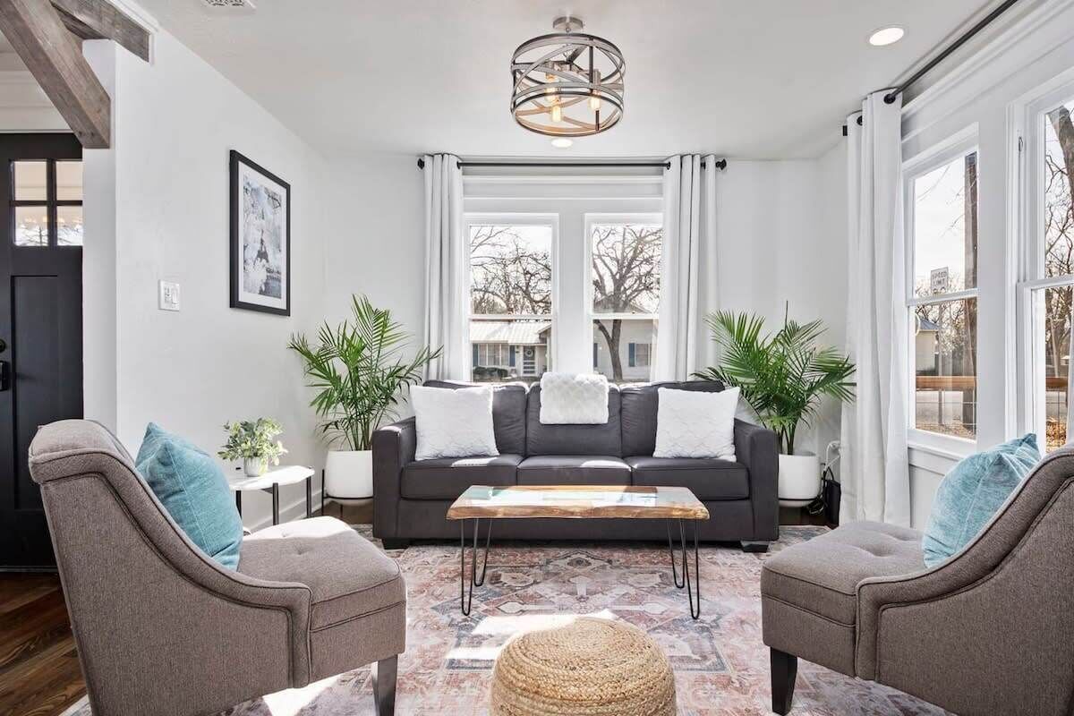 TV, lareira, escritórios