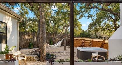 Coco Casita, Private Hot Tub, Secluded, Fireplace
