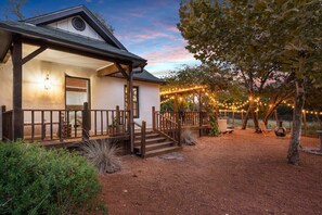 Unclassified image, 3 of 21, button