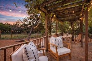 Unclassified image, 2 of 21, button - Falling Star, Hot tub, Pet Friendly, Secluded! (Fredericksburg)