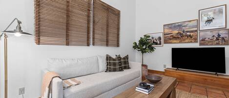 Televisión, oficina