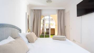 2 slaapkamers, een strijkplank/strijkijzer, wifi, beddengoed