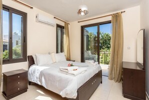 4 Schlafzimmer, BĂŒgeleisen/BĂŒgelbrett, WLAN, BettwĂ€sche