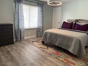 4 bedrooms, desk, iron/ironing board, free WiFi