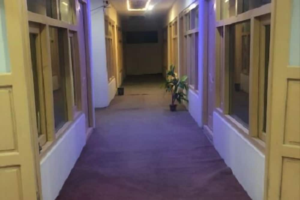 Hotel Highlander Inn