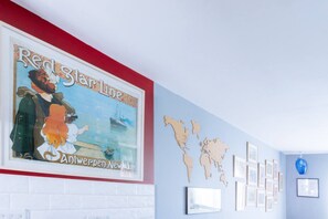 Basic Apartment, Multiple Beds | Interior - Stylish 3 Bedroom Apartment Near Hollyrood Park (Edinburgh)