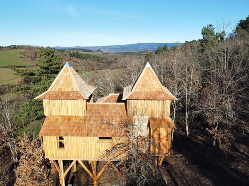 Treehouse for couples with private Jacuzzi